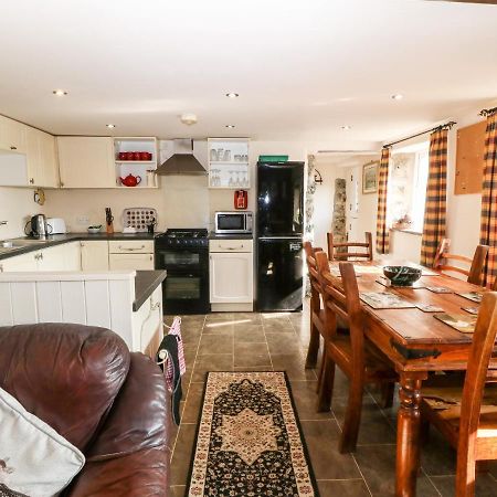 Bwthyn Yr Helyg Willow Cottage Llannor Exteriér fotografie